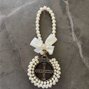 Elegant Pearl Bead Religious Pendant Necklace - White